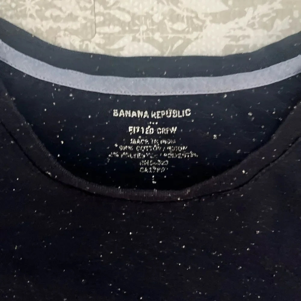 Banana Republic Black Speckled Crewneck Short Sleeve Tee